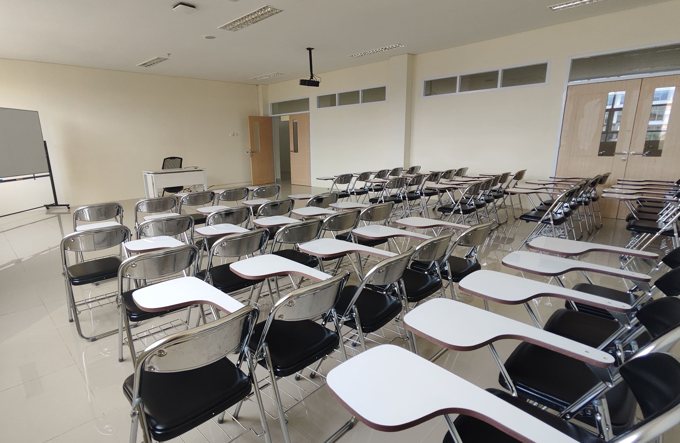 Ruang Kuliah 11 Dept. Manajemen Lantai 3